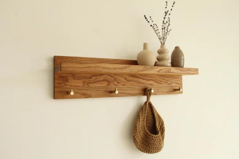 Solid Oak Wall Mounted Coat Rack Shelf with 5 Brass Hooks, Entryway Hanging Key Holder Organizer, Modern Wooden Wall Shelf with Hooks for Hallway, Living Room, Bathroom
