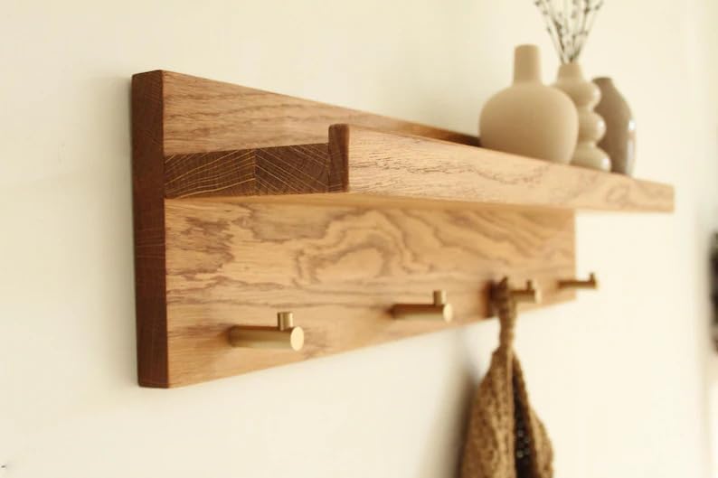 Solid Oak Wall Mounted Coat Rack Shelf with 5 Brass Hooks, Entryway Hanging Key Holder Organizer, Modern Wooden Wall Shelf with Hooks for Hallway, Living Room, Bathroom