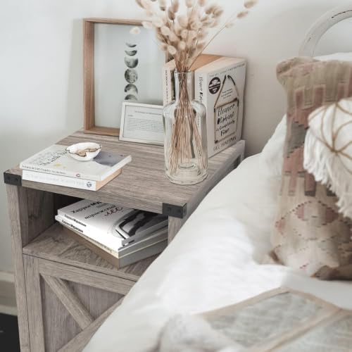 Catrimown Farmhouse End Table, Nightstand Set of 2, Rustic Night Stand with Barn Door and Storage Shelf, Gray End Table, Side Table for Bedroom Living Room, Gray Wash