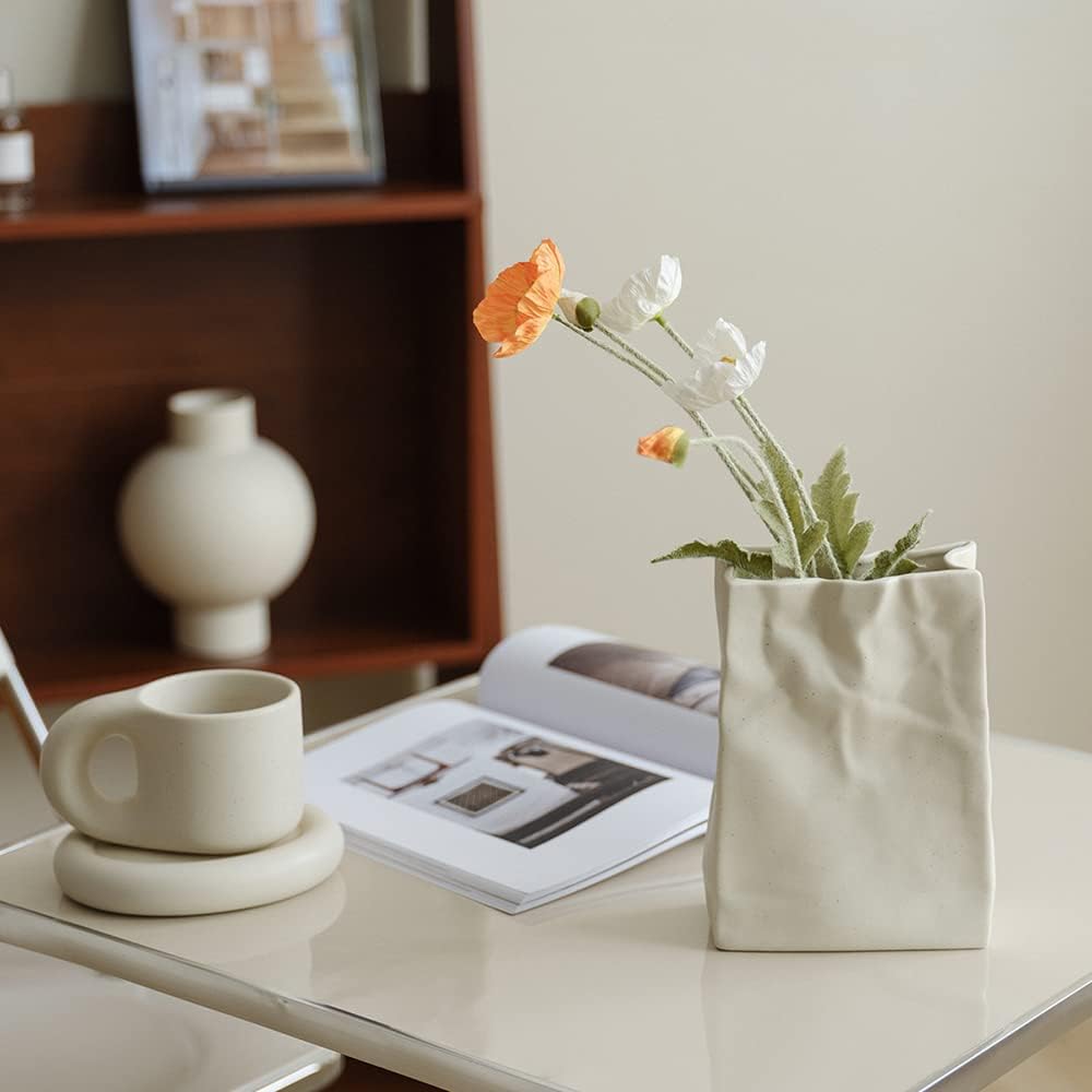 WENSHUO Crinkle Paper Bag Ceramic Vase, Modern Aesthetic Flower Vase for Home Decor, Unique Matte Ceramic Paperbag Vase for Flower Arrangement, Bookshelf Desk Decorative Ornament, Quirky Gift