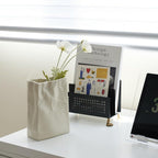WENSHUO Crinkle Paper Bag Ceramic Vase, Modern Aesthetic Flower Vase for Home Decor, Unique Matte Ceramic Paperbag Vase for Flower Arrangement, Bookshelf Desk Decorative Ornament, Quirky Gift