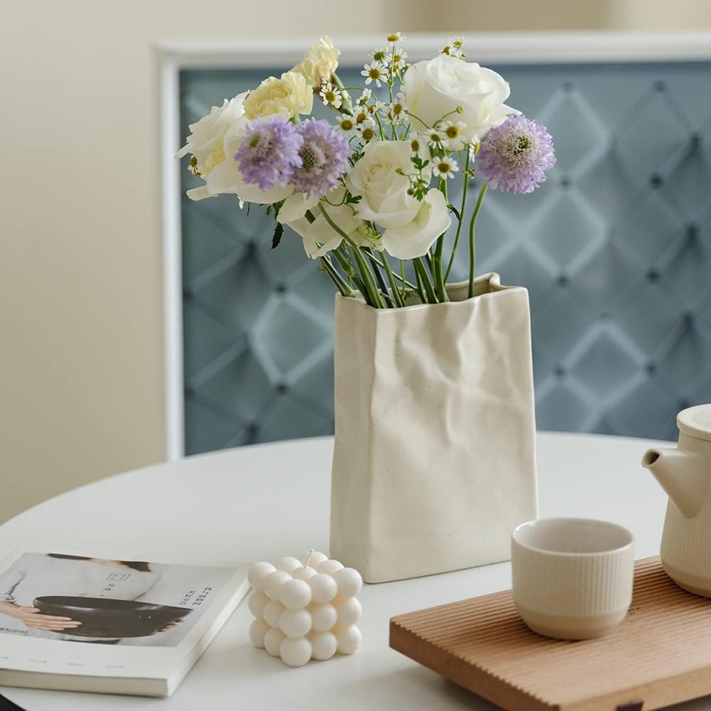 WENSHUO Crinkle Paper Bag Ceramic Vase, Modern Aesthetic Flower Vase for Home Decor, Unique Matte Ceramic Paperbag Vase for Flower Arrangement, Bookshelf Desk Decorative Ornament, Quirky Gift