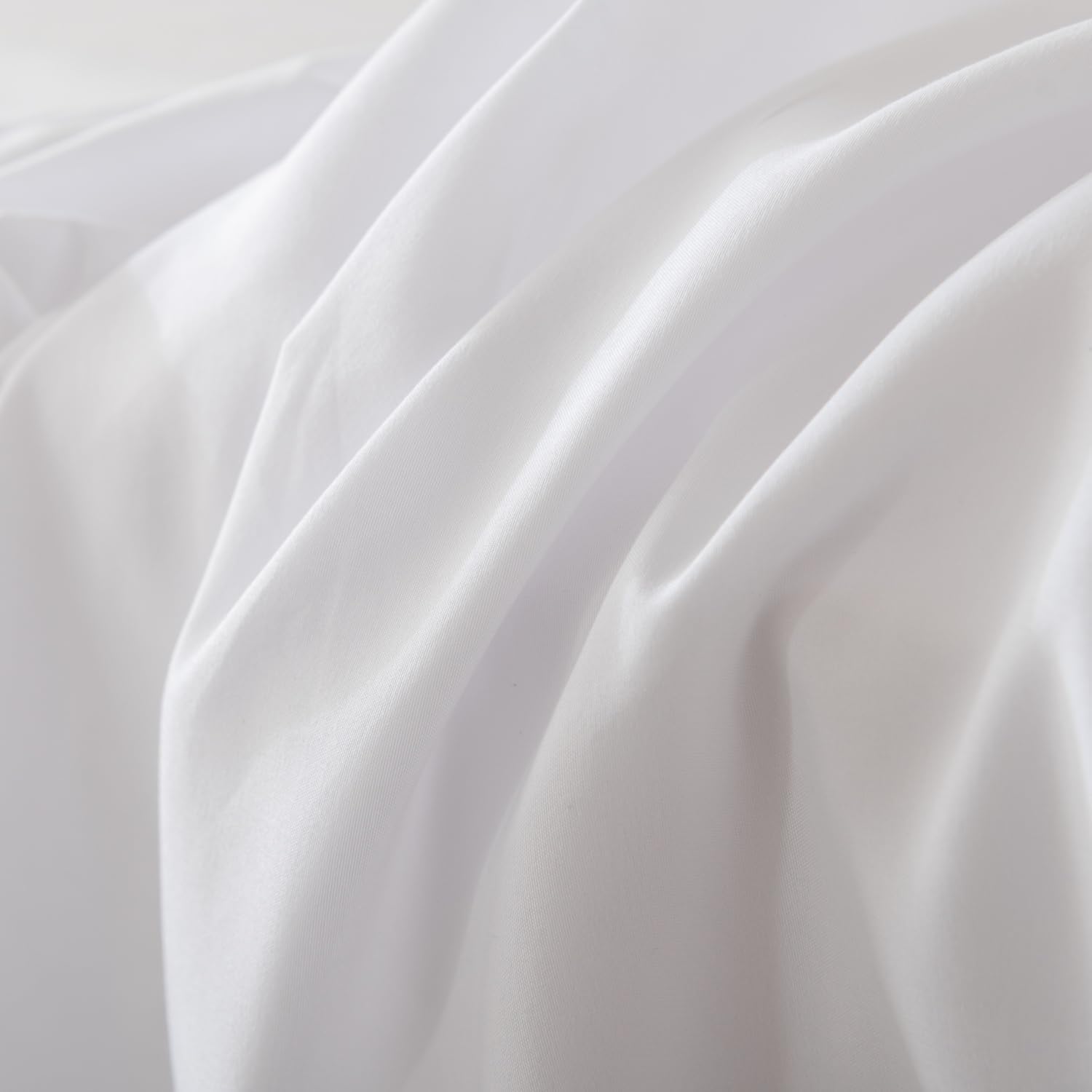 Dorm Bed Skirt, Dorm Bed Skirt Twin XL, 100% Microfiber Dorm Bed Skirts, Twin Extra Long Dorm Bedding, Split Corner, Twin XL 32" Drop (White)