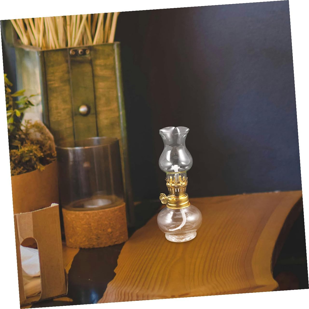 FRCOLOR 2pcs Small Glass Kerosene Oil Lamps 30ml Vintage Indoor Lantern Lights with Long Burning Wick for Emergency Lighting and Home Décor
