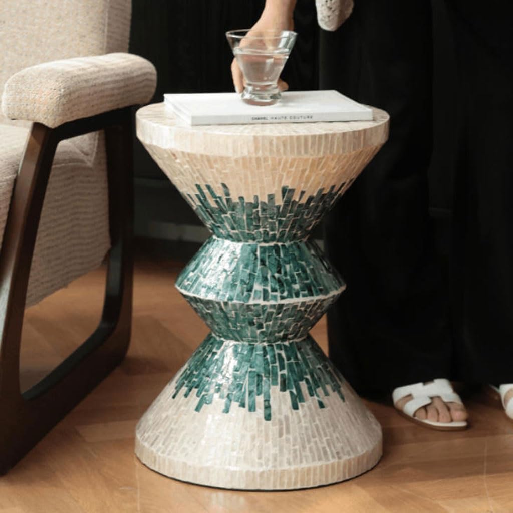 Tiny Side Table Home Living Room Decoration Sofa with Some Creative Turquoise Green Shell Blocks