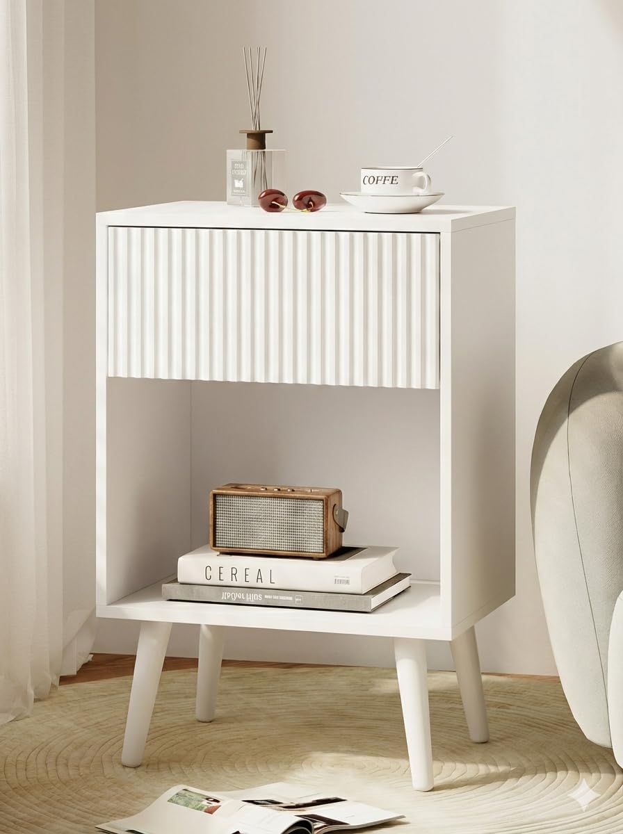 Modern Fluted Nightstand with 2 Storage Drawers Wood Bedside Table with Open Shelf & Solid Wood Legs, Sophisticated End Table for Living Room & Bedroom, Elegant Ribbed Detail Side Table (White)