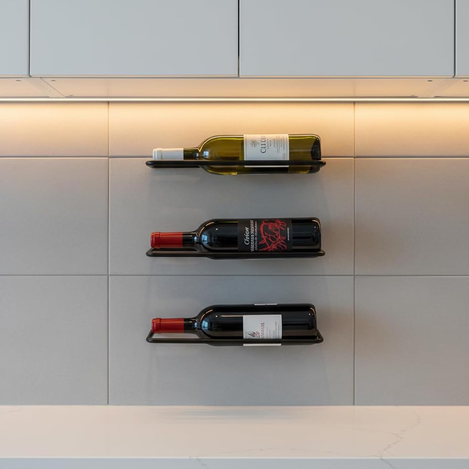 Wall Mounted Metal Wine Rack Single Bottle Holder, 13.4" x 3.3" (34 x 8.5 cm) Modern Floating Wine Display, Space-Saving Black Steel Wine Bottle Shelf for Kitchen, Bar & Dining Room