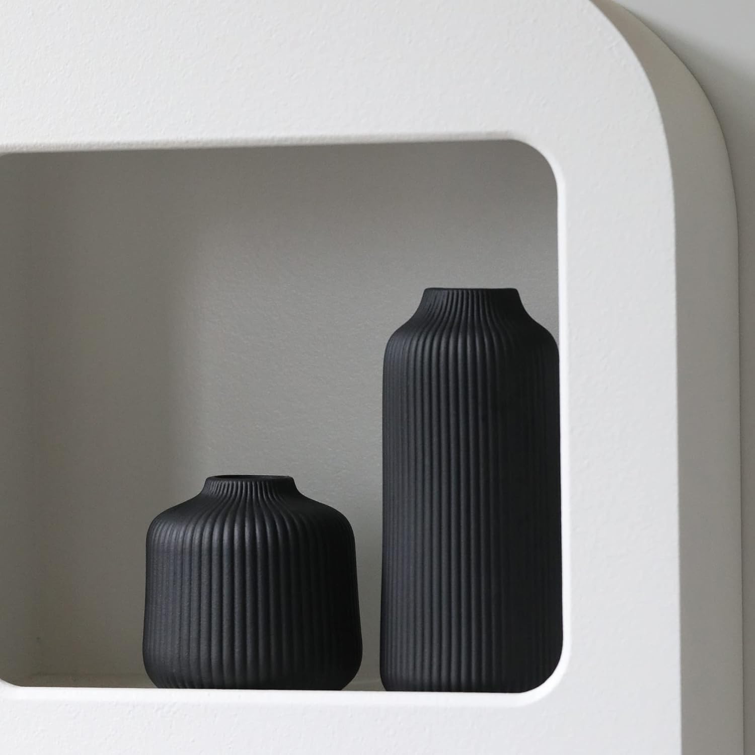 flature Ceramic Vases in Nordic Style, Modern Vase Deco for Pampas Grass, Boho Deco for Windowsill, Vases Set in Black Matt, Flower Vase as Home Decoration for Fresh Flowers, Dried Flowers, Set of 2