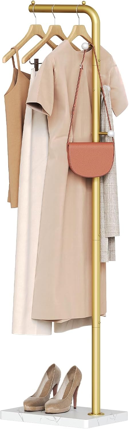 YATINEY L Shaped Glod Coat Rack, Metal Coat Tree, Modern Clothes Rack with 3 Hooks and Thickened Base, Floor Standing Coat Hanger Stand, for Entryway, Living Room, Cloakroom, Gold and White YM01DWY1