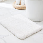 Disolla White Bathroom Rug 17x24 - Non-Slip Plush Small Bath Mat, Highly Absorbent & Ultra Soft Fluffy Floor Mat, Machine Washable for Shower and Tub