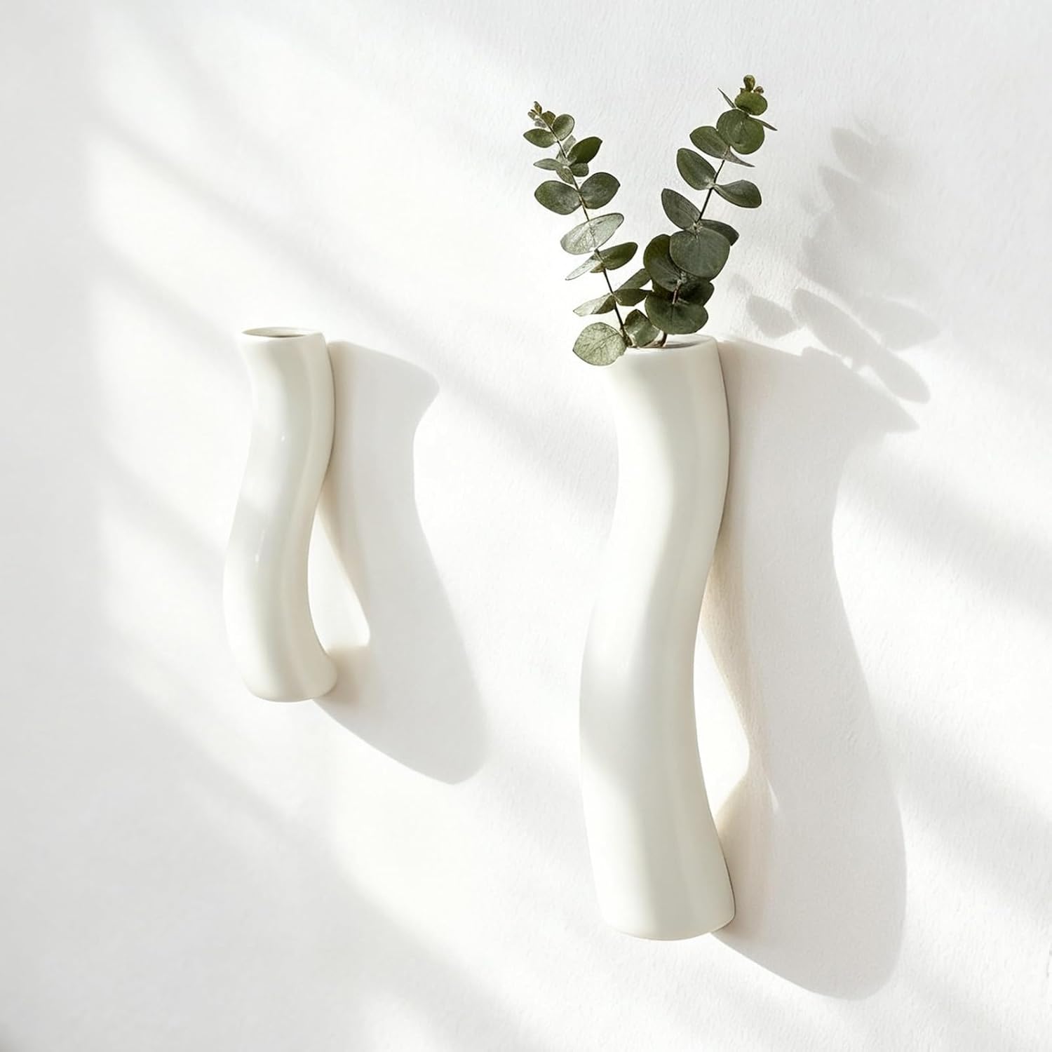 Set of 2 Wall Ceramic Vase, White Matte Hanging Wall Vase, Modern Minimalist Ceramic Vases for Dried or Fresh Flowers, Easy Mount Decor for Living Room & Entryway
