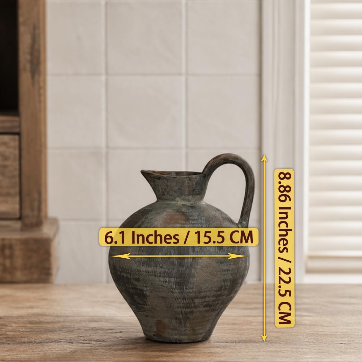 Ceramic Rustic Farmhouse Vase with Handle, 8.8 Inch Brown Vintage Vase, Rustic Ceramic Pottery for Home Decor, Farmhouse Decor Centerpiece for Kitchen, Living Room, Entryway