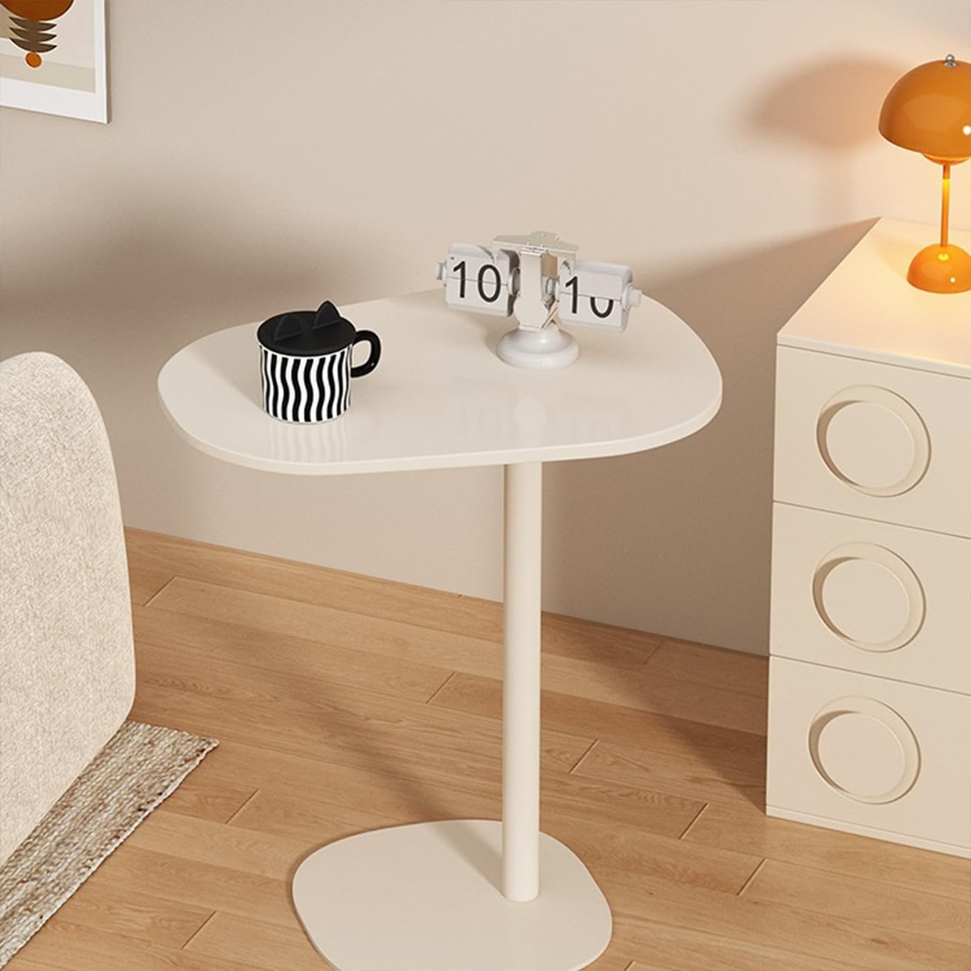 C-Shaped Side End Table, C Table for Sofa Couch Modern End Table Small TV Tray Table Metal Tabletop Home Decor Side Table for Living Room Bedroom (Beige)