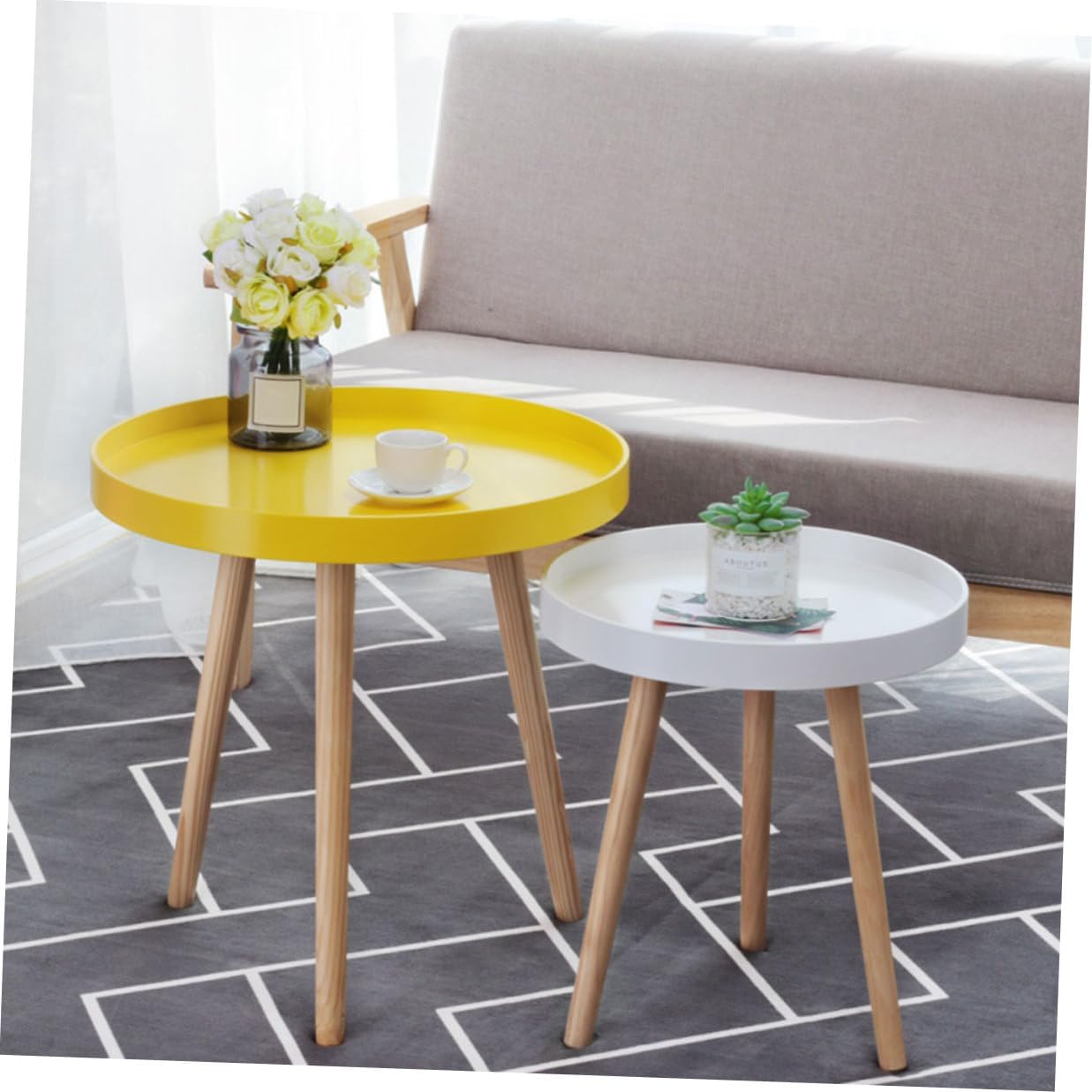 ARTIBETTER Modern Mini Round Yellow End Table, Nordic Style Small Indoor Beverage Side Table for Living Room, Balcony, and Bedroom Use