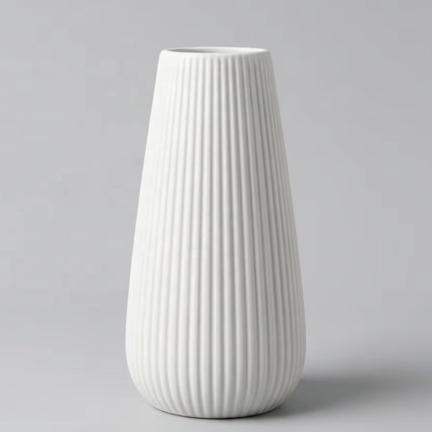 Luxury White Ceramic Vase, 8 Inch Modern Ribbed Fluted Design, Flower Vase for Home Decor, Cute Vase for Pampas Grass, Living Room, Dining Table, Farmhouse, Office, Bedroom, Kitchen Shelf