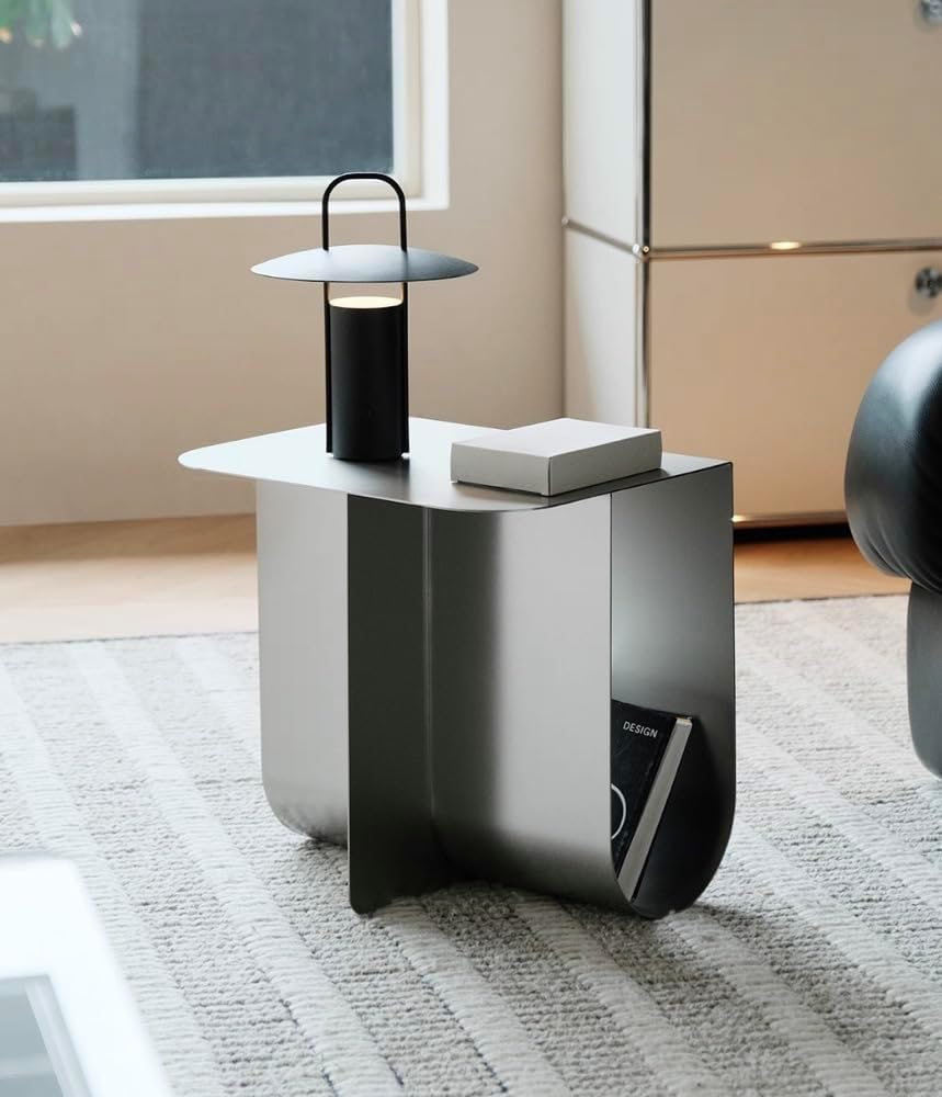 Modern Stainless Steel Side Table, Minimalist Storage Coffee Table,Accent Table，Curved Design, for Living Room, Office (Silver)