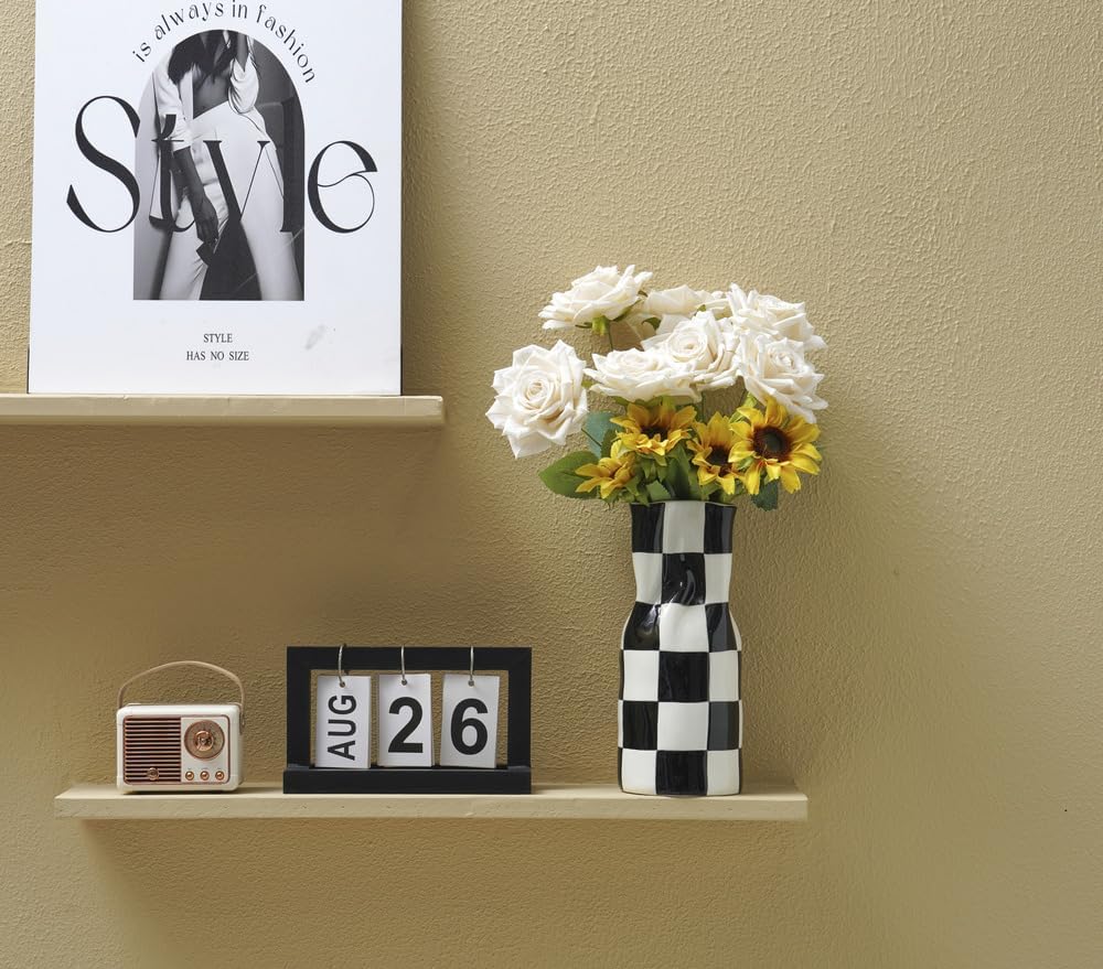 Ceramic Modern Checker Vase for Home Decor, Aesthetic Decoration for Livng Room, Bedroom, Kitchen, Minimalism Abstract Flower Vase Boho Chi, Wabi-Sabi, Hand-Pinched Pottery