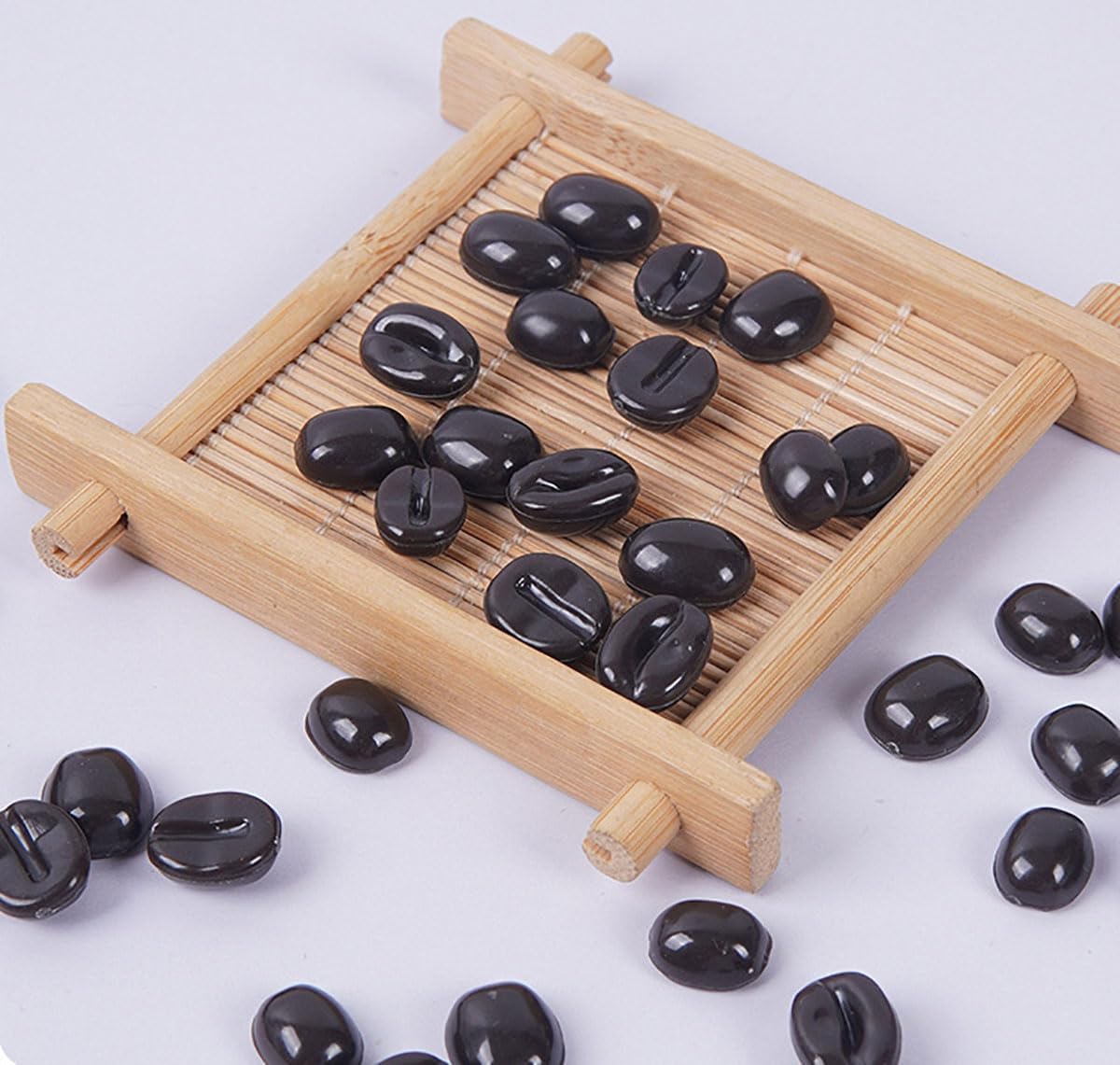 Faux Coffee Beans, 453g(1360pcs) Mini Resin Artificial Coffee Beans Artificial Plant for Home Kitchen Decor Cafe Shop Cabinet Display Photography Props (Only for Decoration)