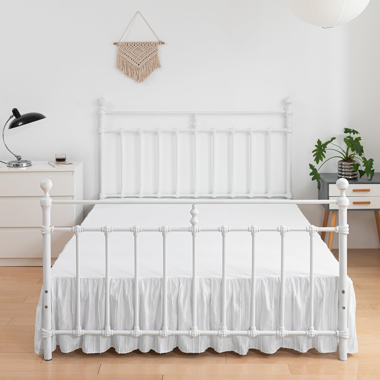 Striped Tufted Bed Skirt Queen Size, Ruffled Bed Skirts with Split Corners, Queen Bed Skirt 14 Inch Drop Dust Ruffle with Platform, White, 14'' Queen