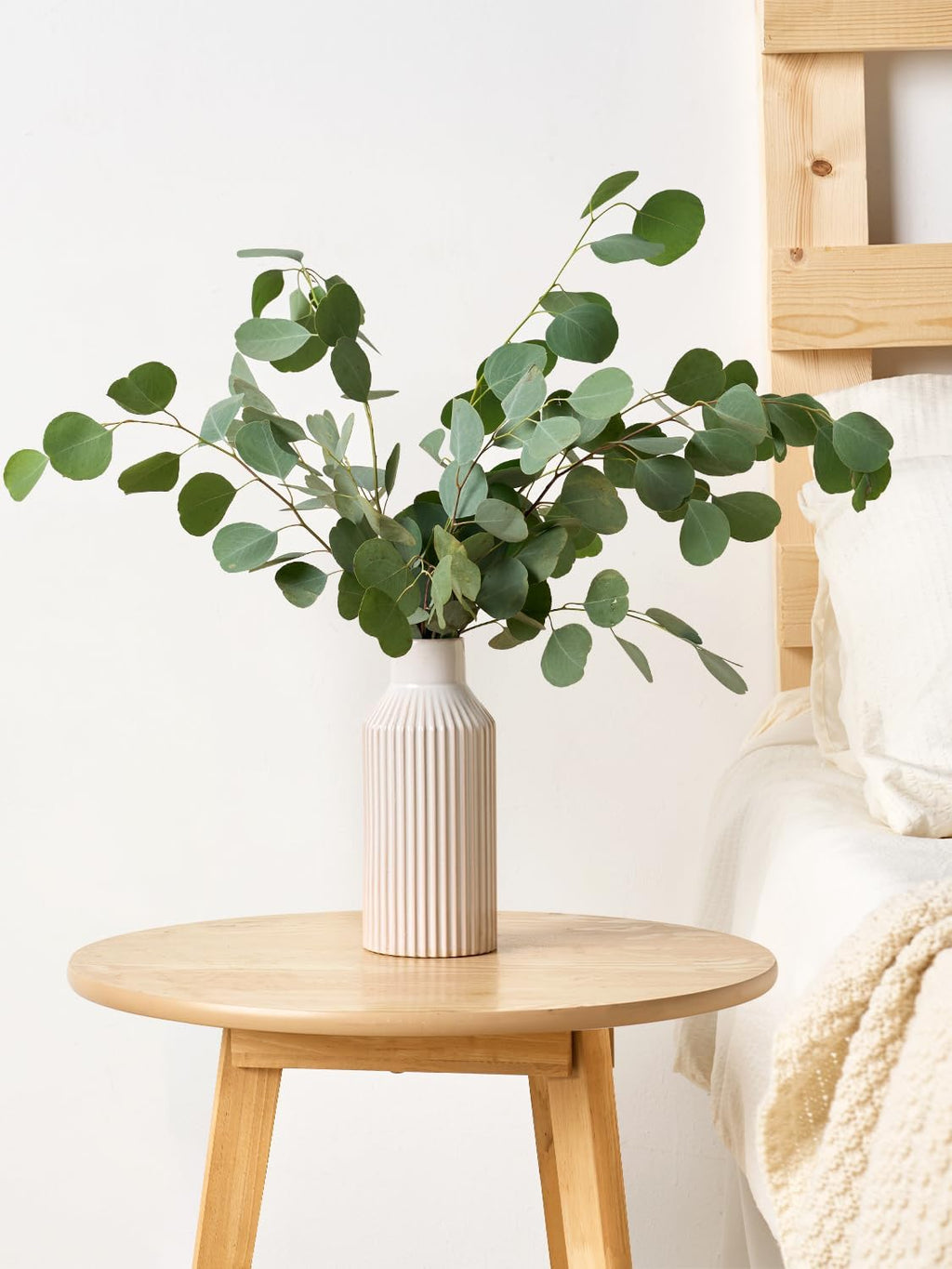 STHIE Beige Ceramic Vase, 8 Inch Rustic Farmhouse Minimalist Vases Home Decor, Small Pampas Grass Vases for Table Living Room (White)