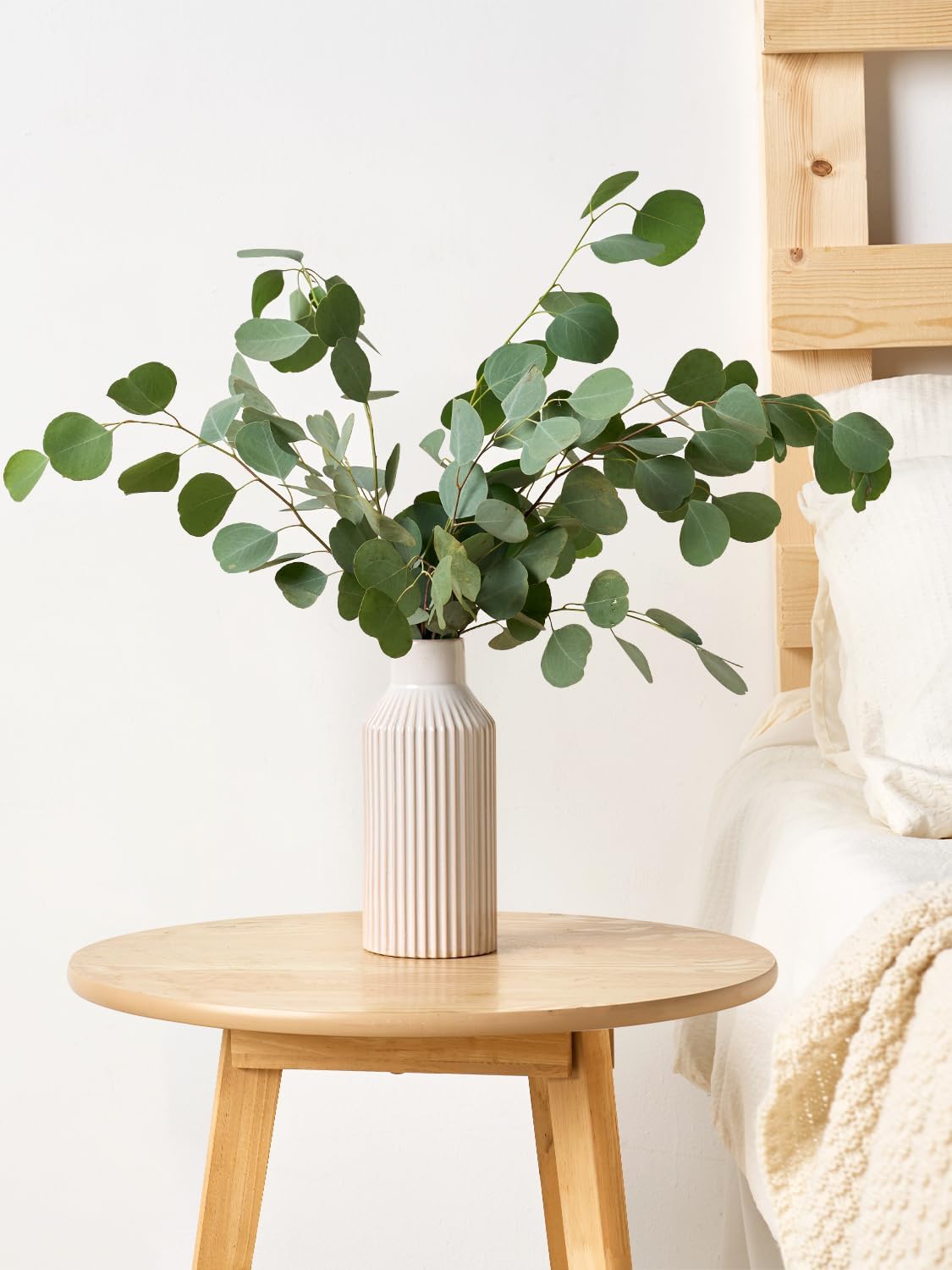 STHIE Beige Ceramic Vase, 8 Inch Rustic Farmhouse Minimalist Vases Home Decor, Small Pampas Grass Vases for Table Living Room (White)