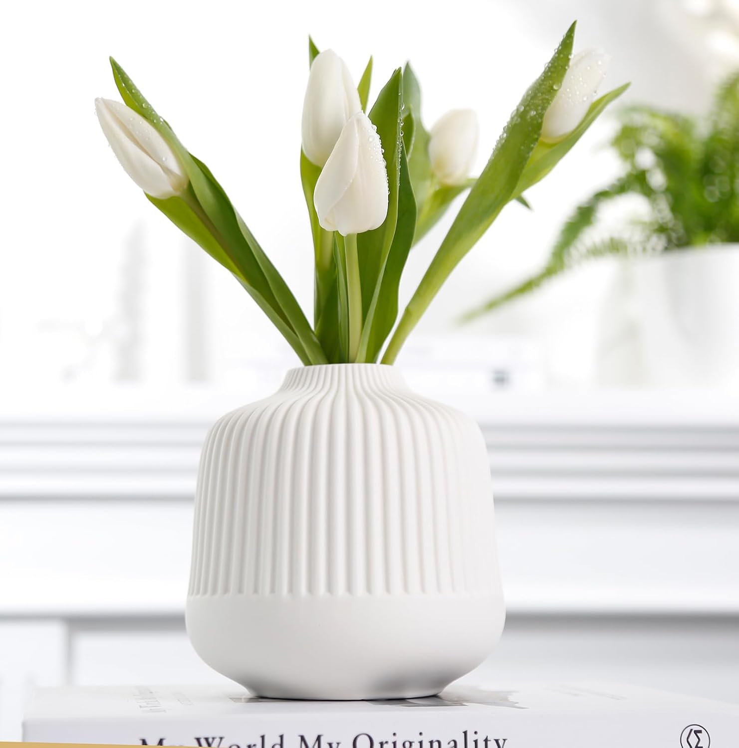 Matte White Vases Home Decor Stripe Centerpieces Modern Boho Ceramic Set of 2 for Flowers Pampas Grass Table Mantle Kitchen Porcelain