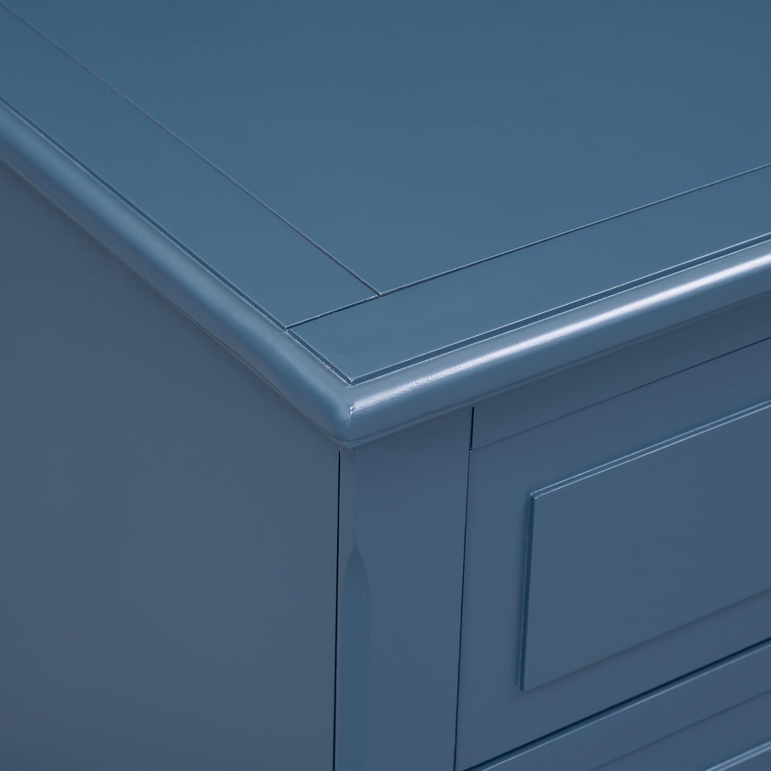 Sophisticated Organization with A Contemporary Bedside Cabinet, Offering Ample Space to Store Personal Items and Simplify,for Small Spaces