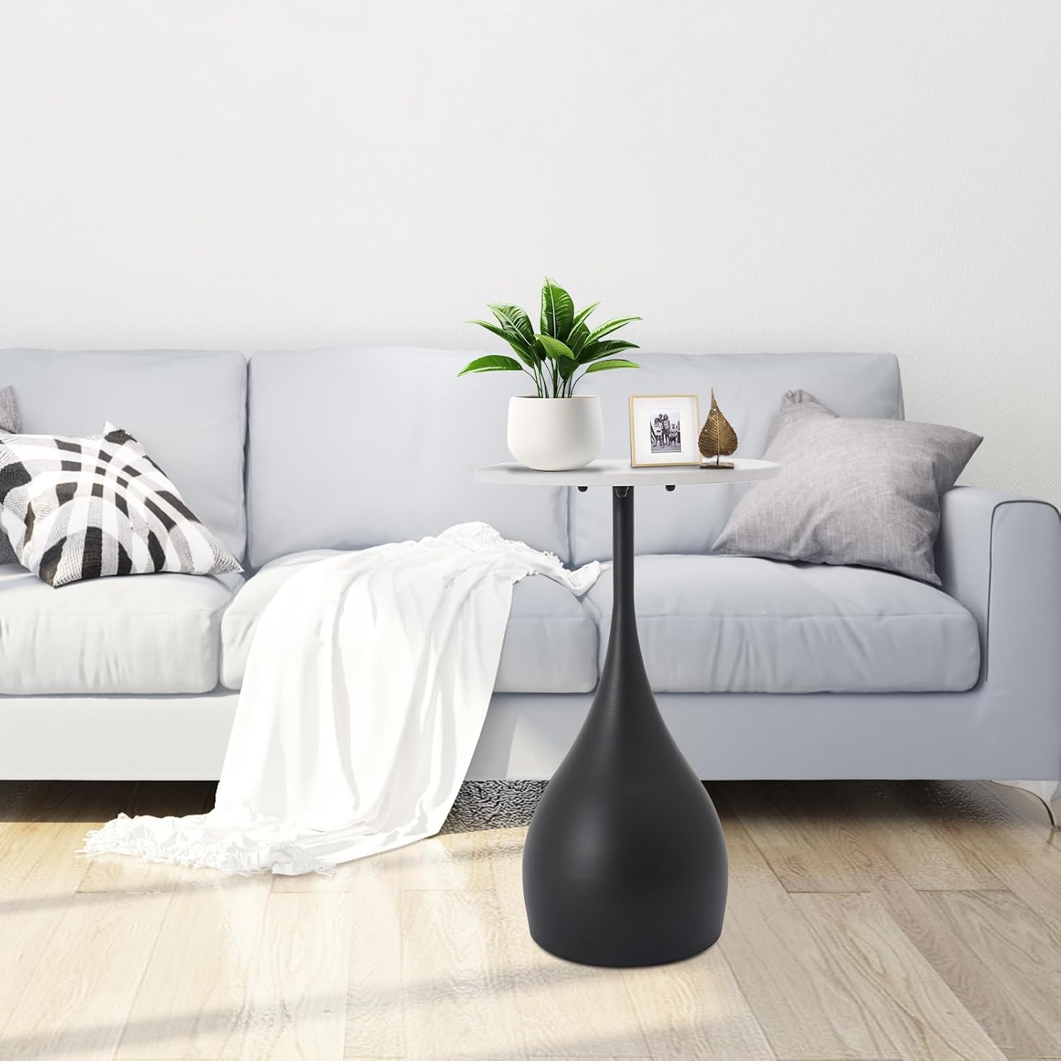 Modern Round Side Table with Black Pedestal Base, Artificial Marble Top, Accent End Table for Sofa Living Room Bedroom Office
