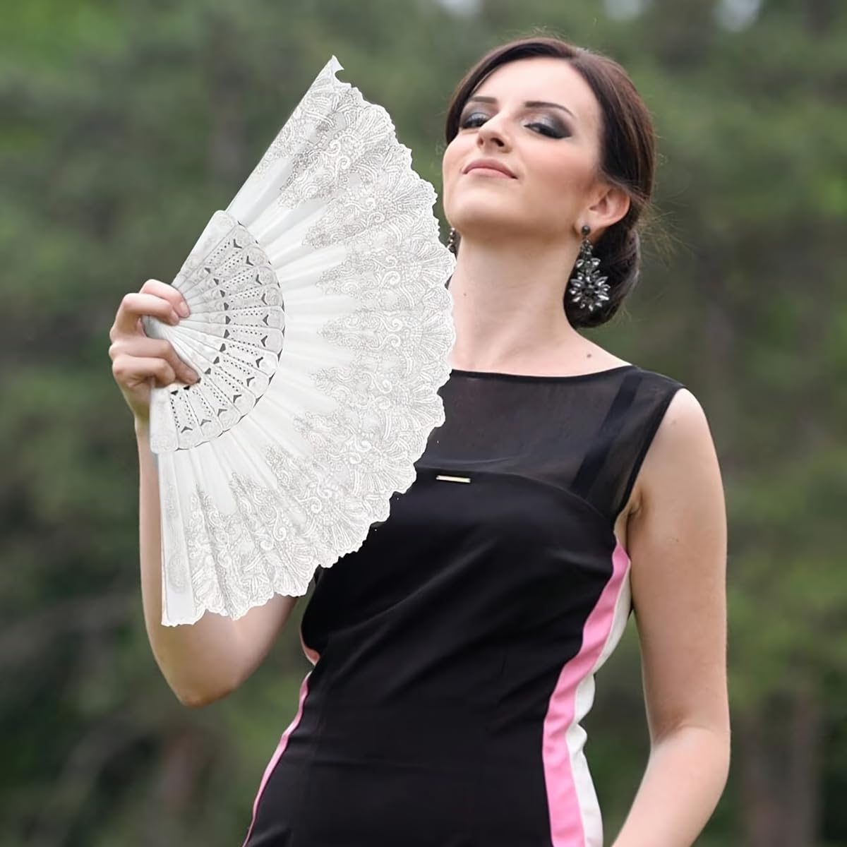 2PCS 9.05in White Lace Folding Hand Fan, Vintage Floral Handheld Fan for Wedding Bridal, Photo Prop, Party Dance, Decorative Cooling Fan,White