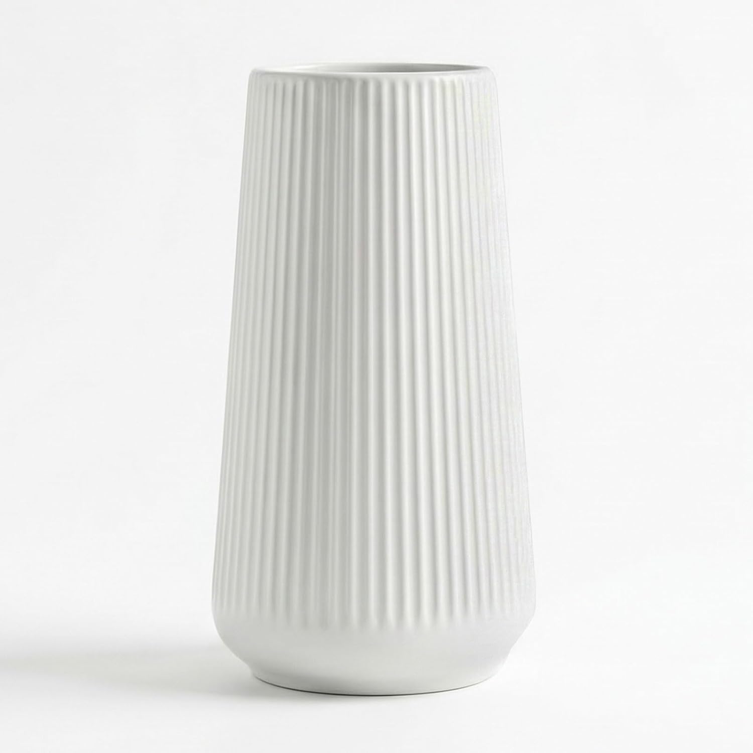 White Ceramic Vase, 8 Inch Flower Vases for Pampas Grass and Dried Flowers, Modern Vase for Living Room Table, Kitchen Shelf, Wedding Centerpiece Decor