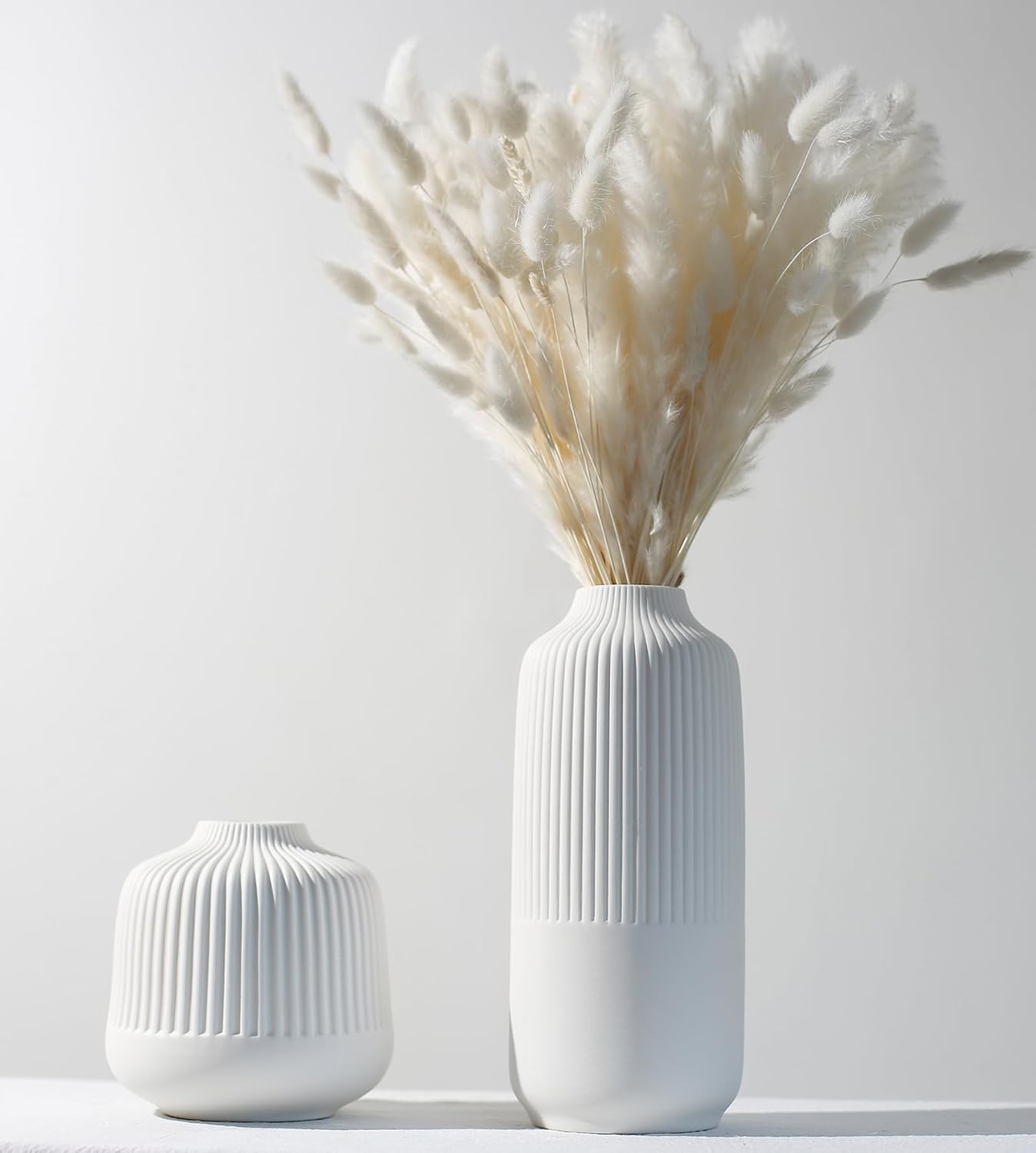 Matte White Vases Home Decor Stripe Centerpieces Modern Boho Ceramic Set of 2 for Flowers Pampas Grass Table Mantle Kitchen Porcelain