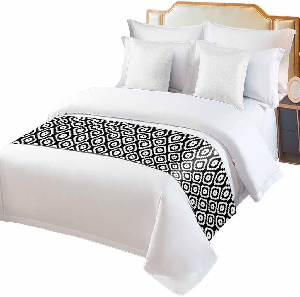 Black White Geometric Bed Runner Scarf Cal King Size, Modern Abstract Art Luxury Bed Throw Runners & Scarves for Twin Full Queen King Foot of Beds, Bedroom Hotel Wedding Room Decoration, 102"x20"