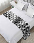 Black White Geometric Bed Runner Scarf Cal King Size, Modern Abstract Art Luxury Bed Throw Runners & Scarves for Twin Full Queen King Foot of Beds, Bedroom Hotel Wedding Room Decoration, 102"x20"