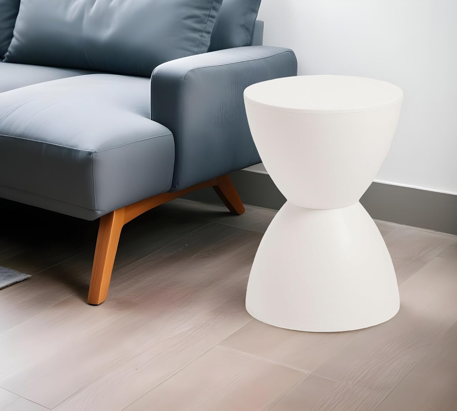 HomeRoots 17" White Heavy Duty Plastic Round Pedestal End Table