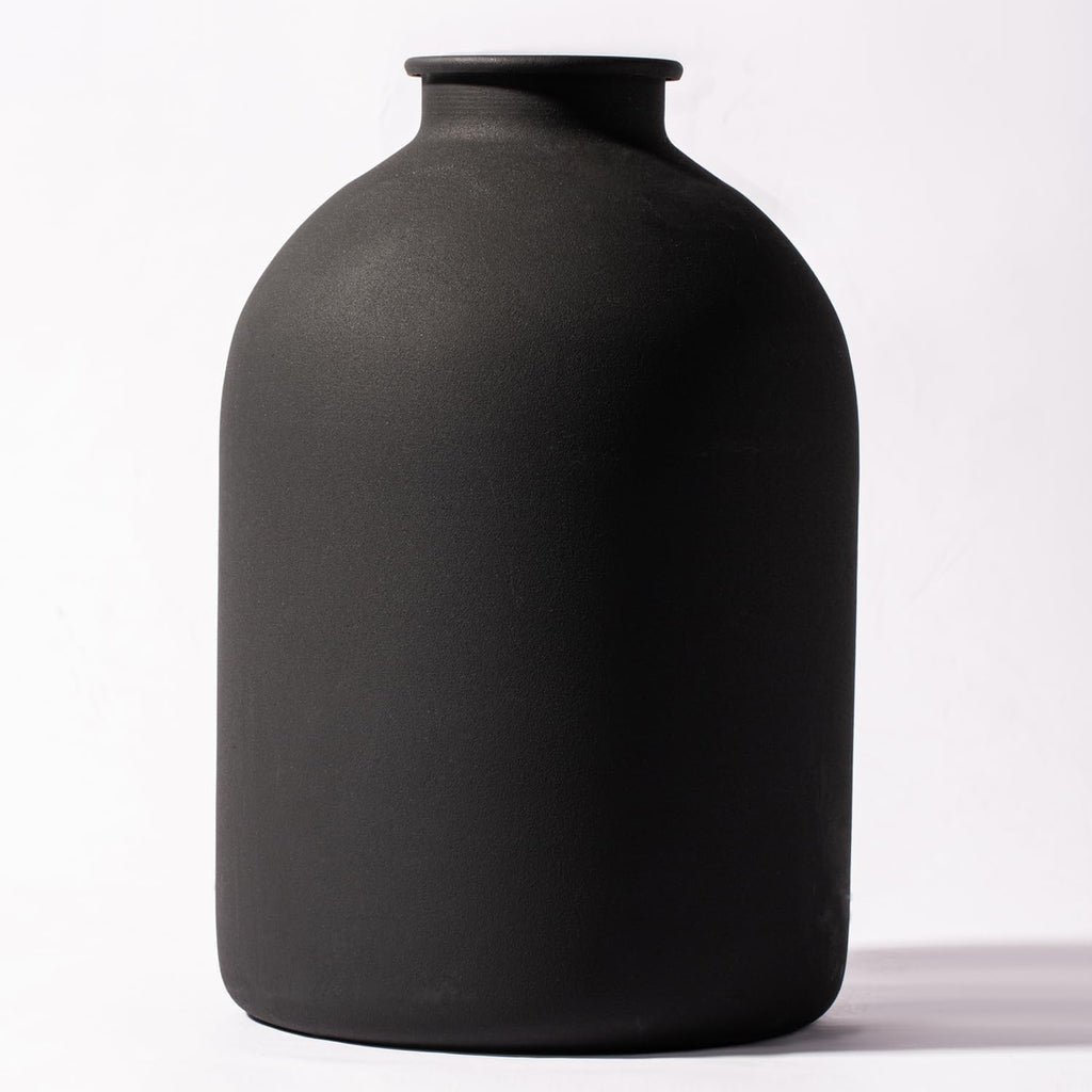 Metal Matte Black Vase 8.7 inch Tall Iron Frosted, Pampas Grass Vase for Centerpieces Minimalist Wabi Sabi Decor, Home Wedding Boho Décor