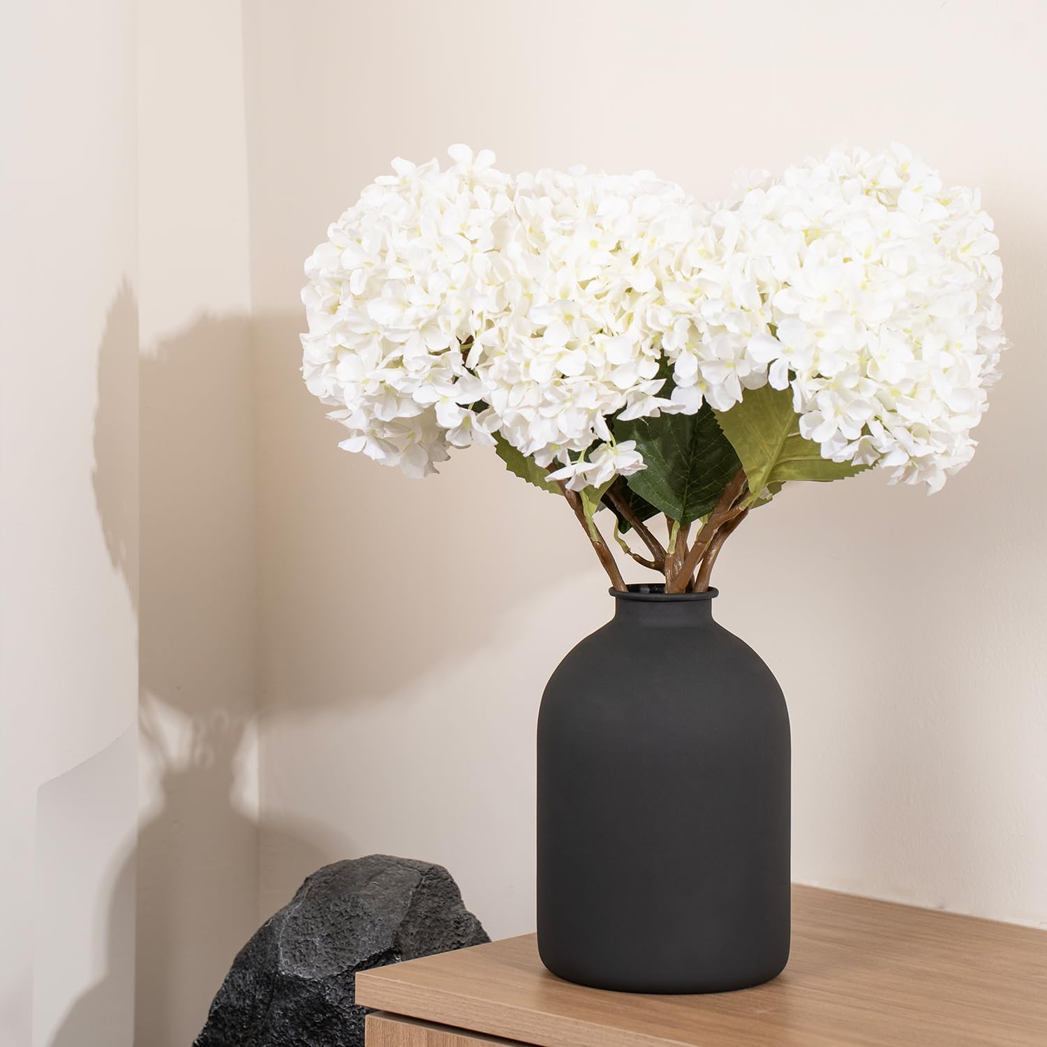 Metal Matte Black Vase 8.7 inch Tall Iron Frosted, Pampas Grass Vase for Centerpieces Minimalist Wabi Sabi Decor, Home Wedding Boho Décor