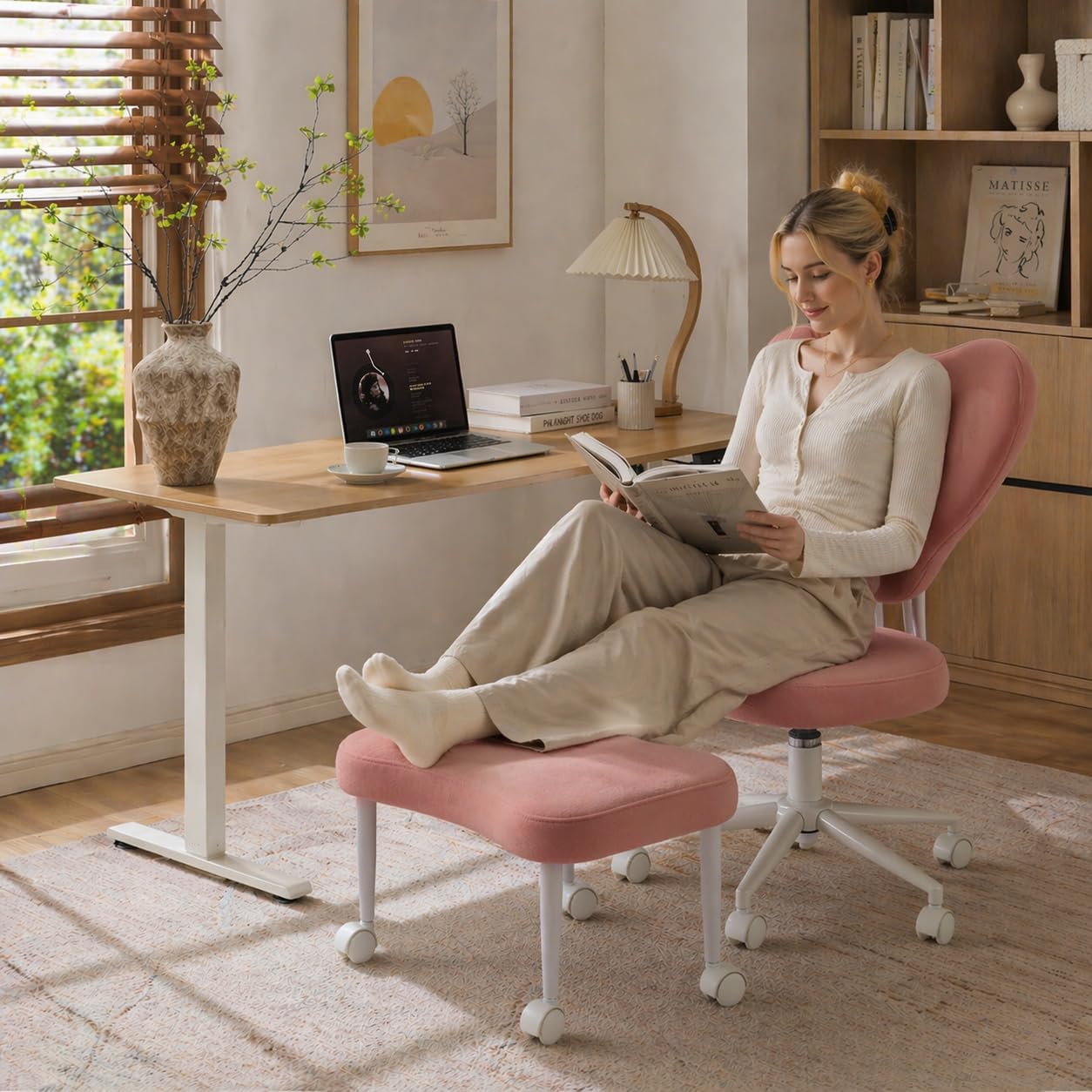 Cross Legged Office Chair, Velvet Ergonomic Criss Cross Chair with Wheels with Adjustable Height and Back Support for Yoga & ADHD, Wide Kneeling Chair, Home and Office,Yoga Chair, Pink