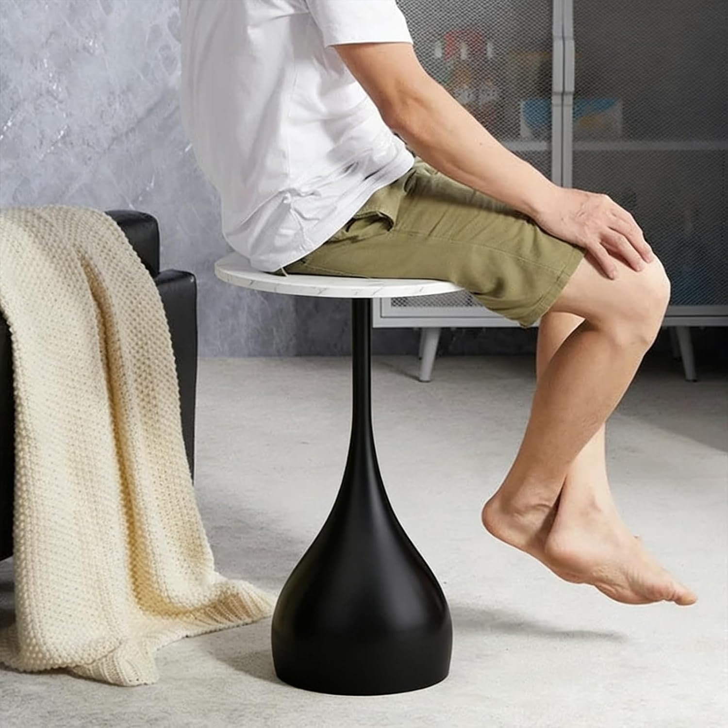 14'' Round End Table for Living Room, Faux Marble Top Nightstands Modern Sofa Side Table Accent BedsideTable with Anti-Slip Pads Ideal for Living Room Bedroom Small Spaces (White Black)
