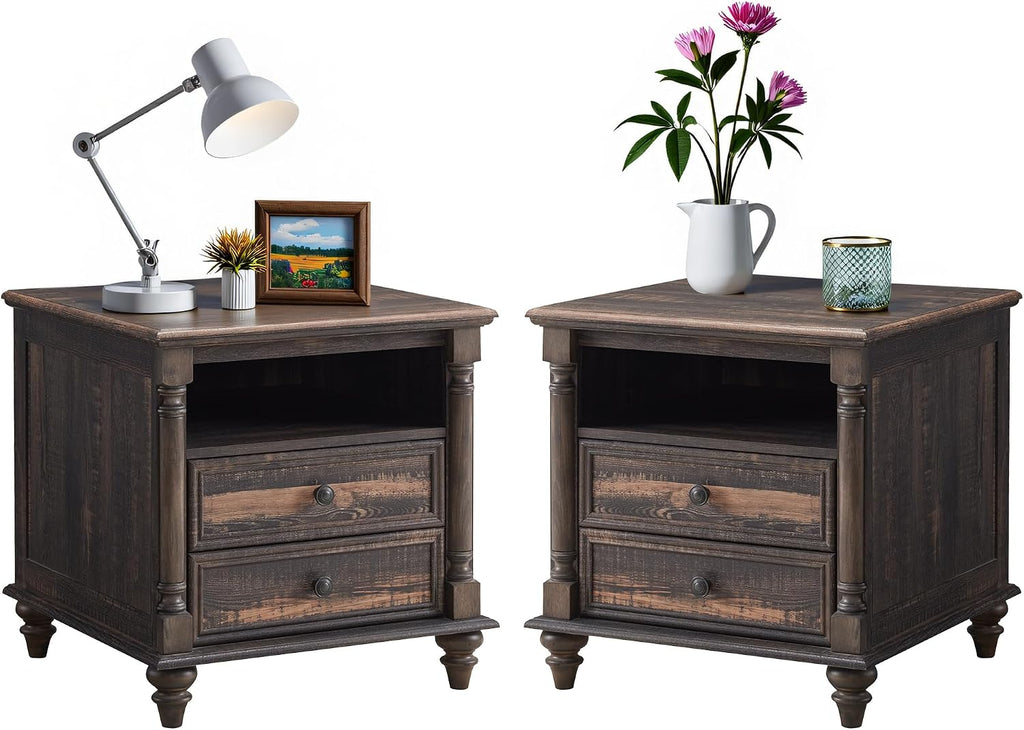T4TREAM 24'' Farmhouse End Table w/4 Solid Wood Feet Set of 2, Large 2 Drawers Sofa Side Table with Charging Station, Rustic Wood Square Nightstand for Living Room, Bedroom, Office, Dark Rustic Oak