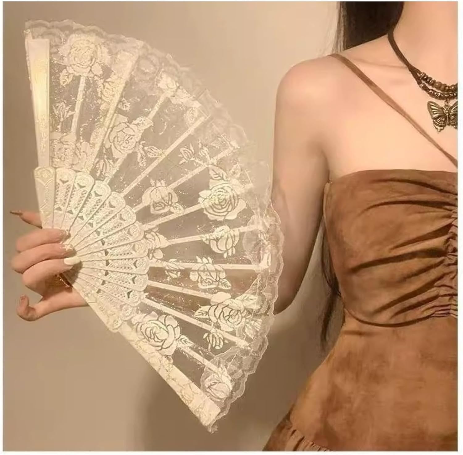 Lace Rose Folding Fan, Vintage Style Hand Fan with Gold Ribs, Lightweight Foldable Dance Fan for Decoration and Photos