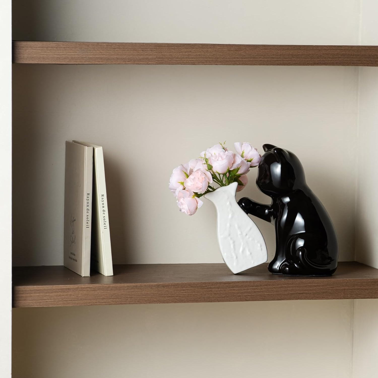 Cute Cat Vase with Flowers, 7.5in Small Ceramic Flower Vase & Cat Figurine | Unique Creative Black Vase Gifts for Cat Lovers, Decorative Vases for Home Office Bedroom Table Centerpieces Shelf Decor