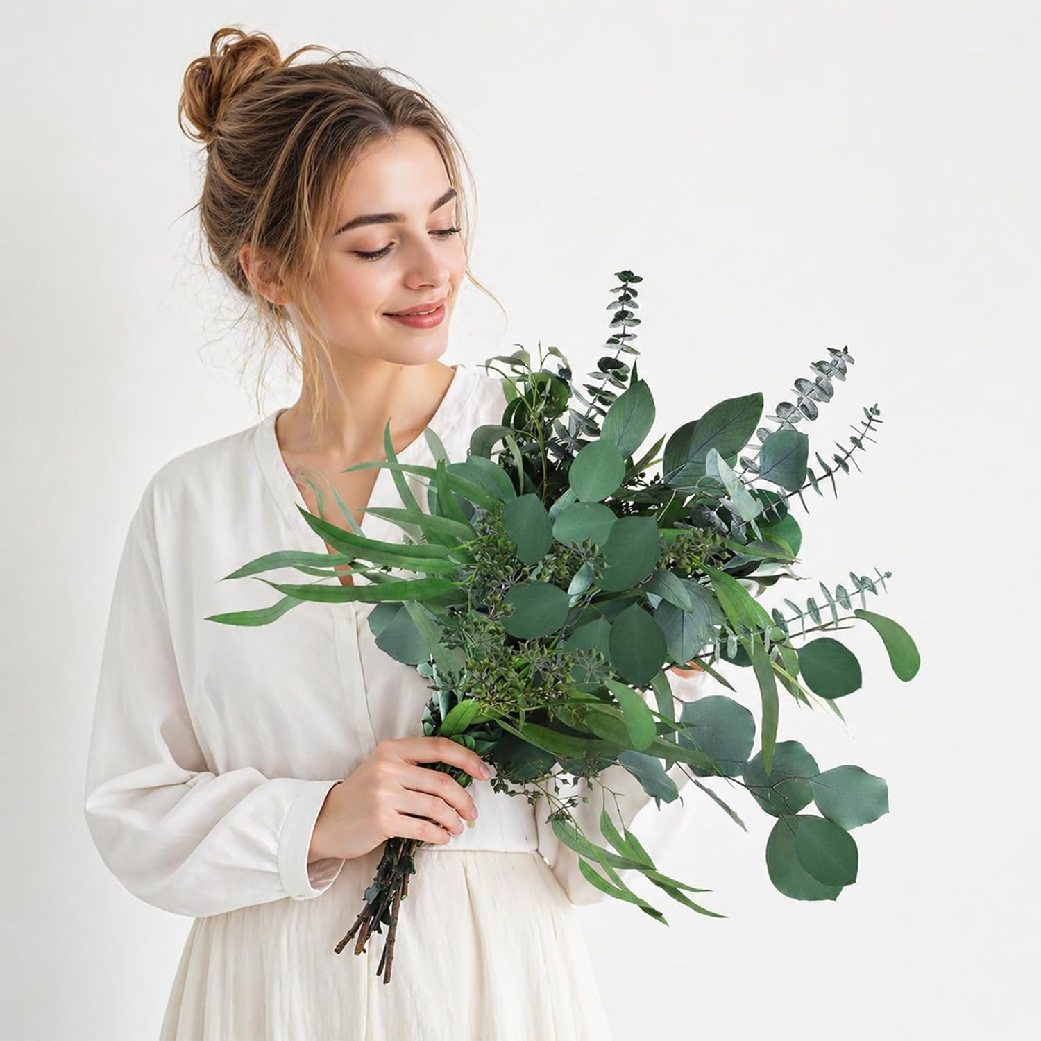 16PCS Real Dried Eucalyptus Stems, Mixed Silver Dollar & Seeded Eucalyptus Leaves, Preserved Natural Greenery for Vase, Wedding Bouquet, Floral Arrangement, Home Decor