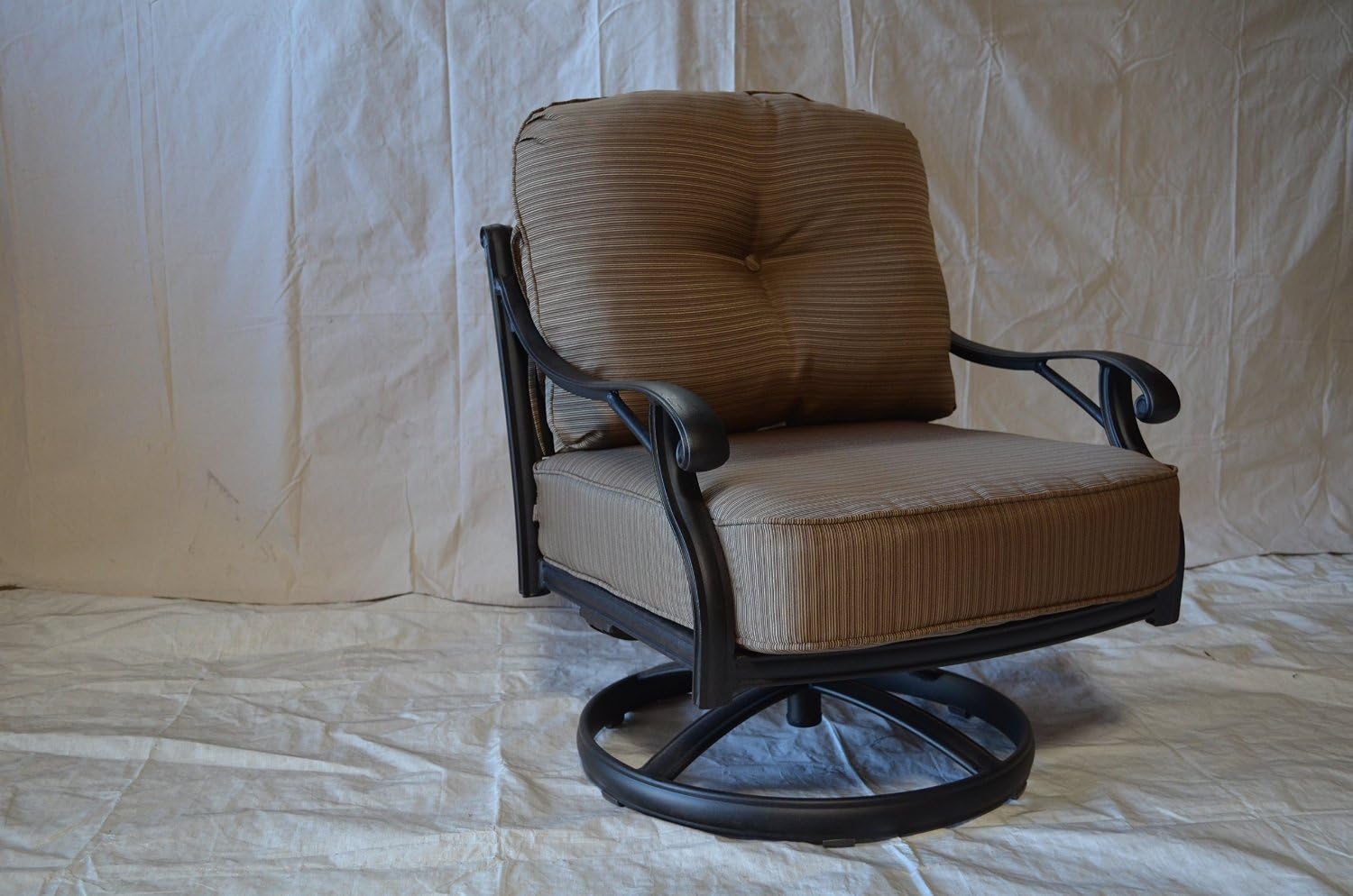 Nassau Cast Aluminum Powder Coated 4 Swivel Rocker Club Chairs with Walnut Seat Cushions - Antique Bronze
