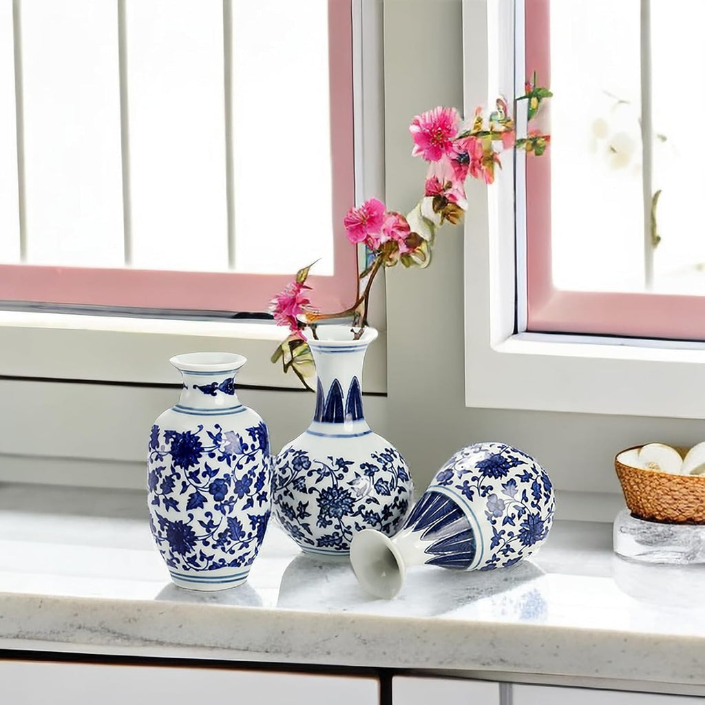 Yesland Small Blue and White Porcelain Vases Set of 3, 5 Inch Tall Mini Vintage Vase Chinoiserie Vases, Classic Decorative Bud Vases for Farmhouse Table Centerpiece, Flower Decor