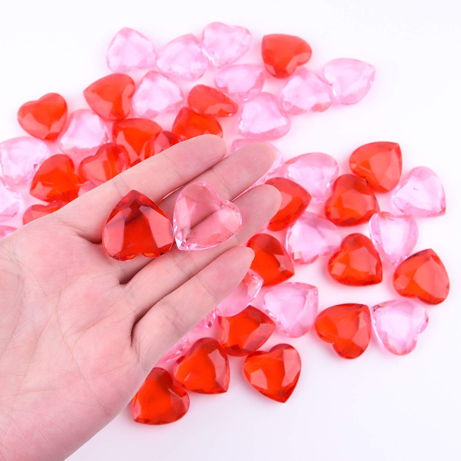 TUPARKA 60 PCS Acrylic Hearts Red Acrylic Hearts for Table Scatter,Home Decoration,Vase Fillers in Valentine's Day