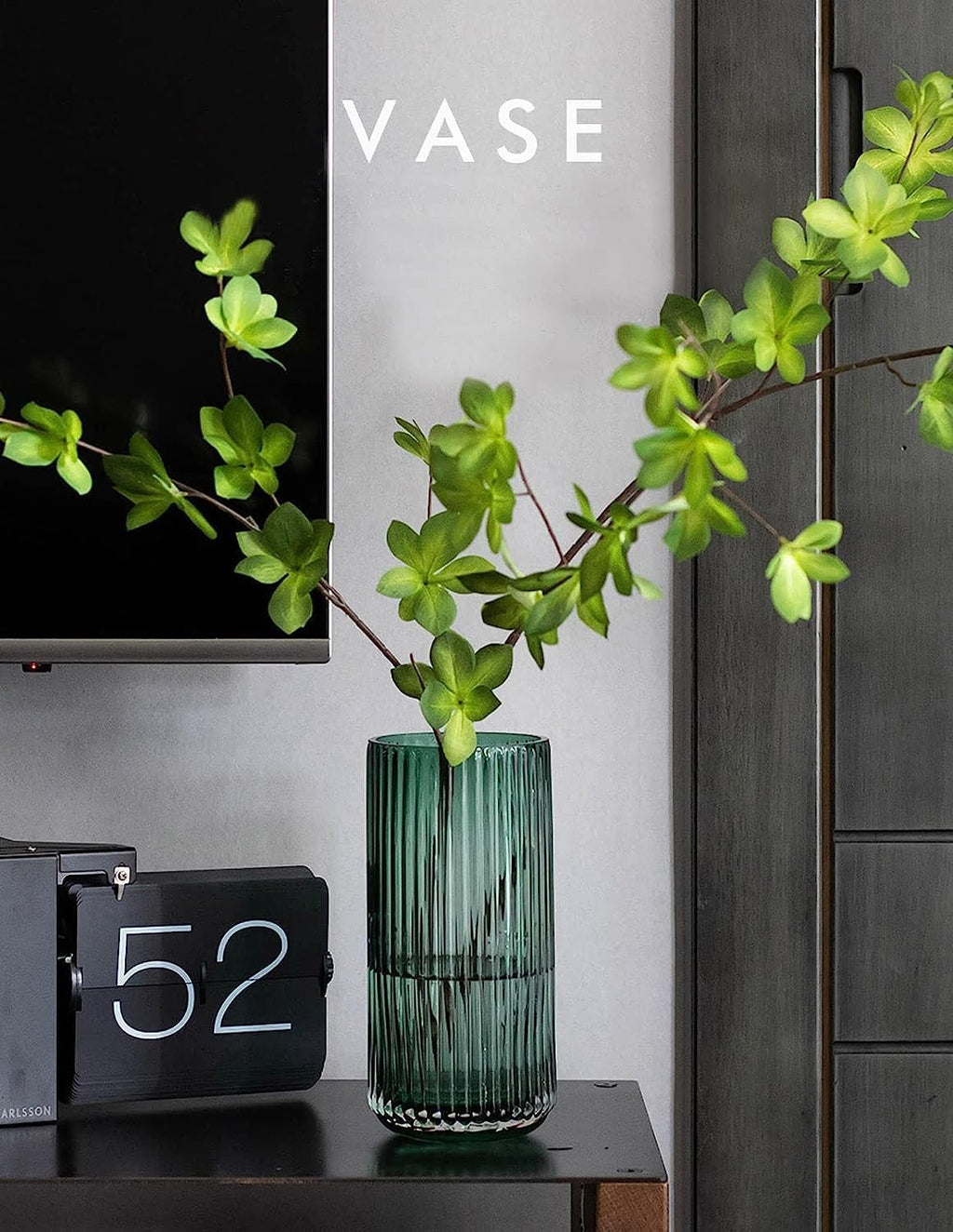 DECORPIA 8 Inch Premium Thickened Green Glass Vase - Ribbed Glass Flower Vase for Rustic Home Decor, Decorative Vases for Flowers for Modern Farmhouse, Ideal for Shelf, Mantle, Table Entryway Décor