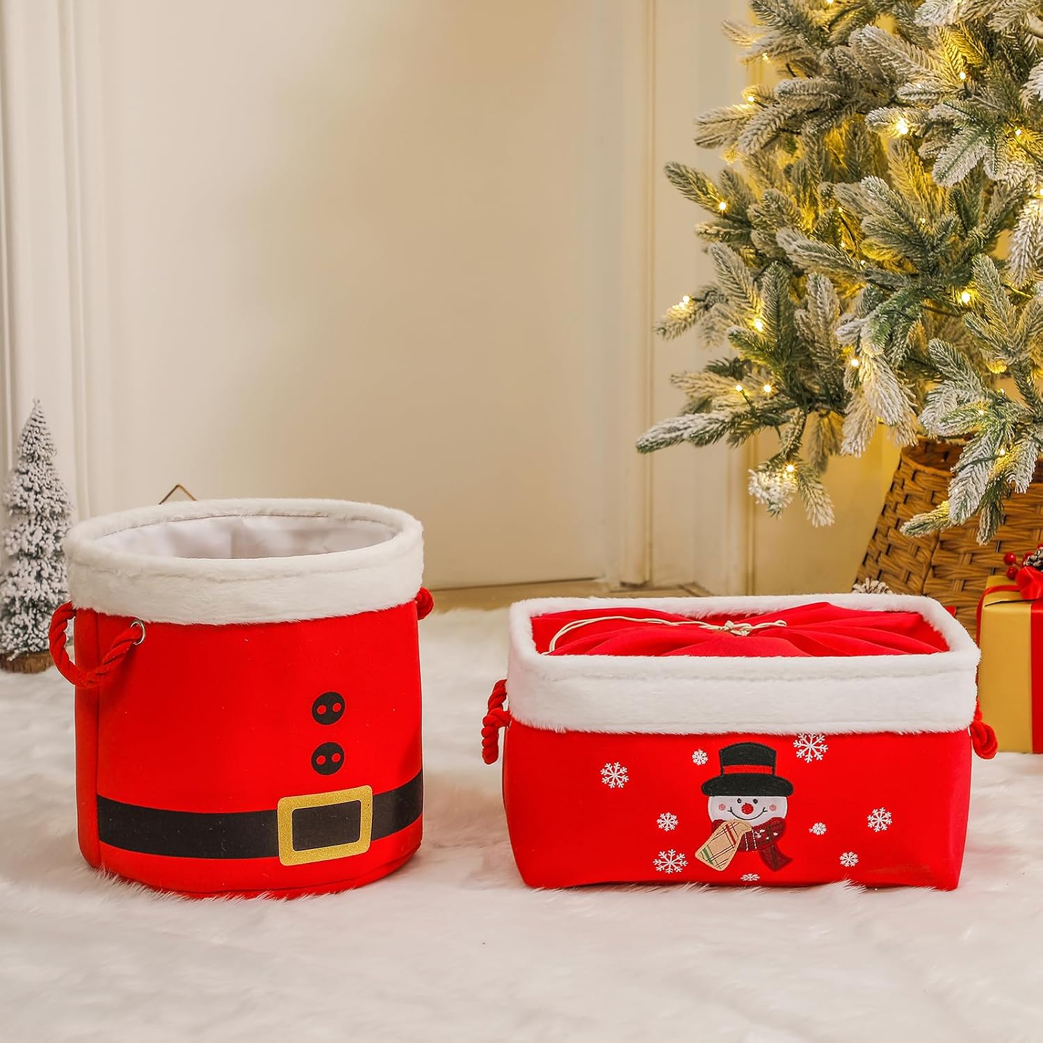 Christmas Bucket Xmas Buckets Red Santa Belt Round Basket with Handles, Christmas Game Ornaments Storage Tins Gift Basket Empty Decorative Kitchen Candy Bars for Xmas Winter Holidays Party Favors
