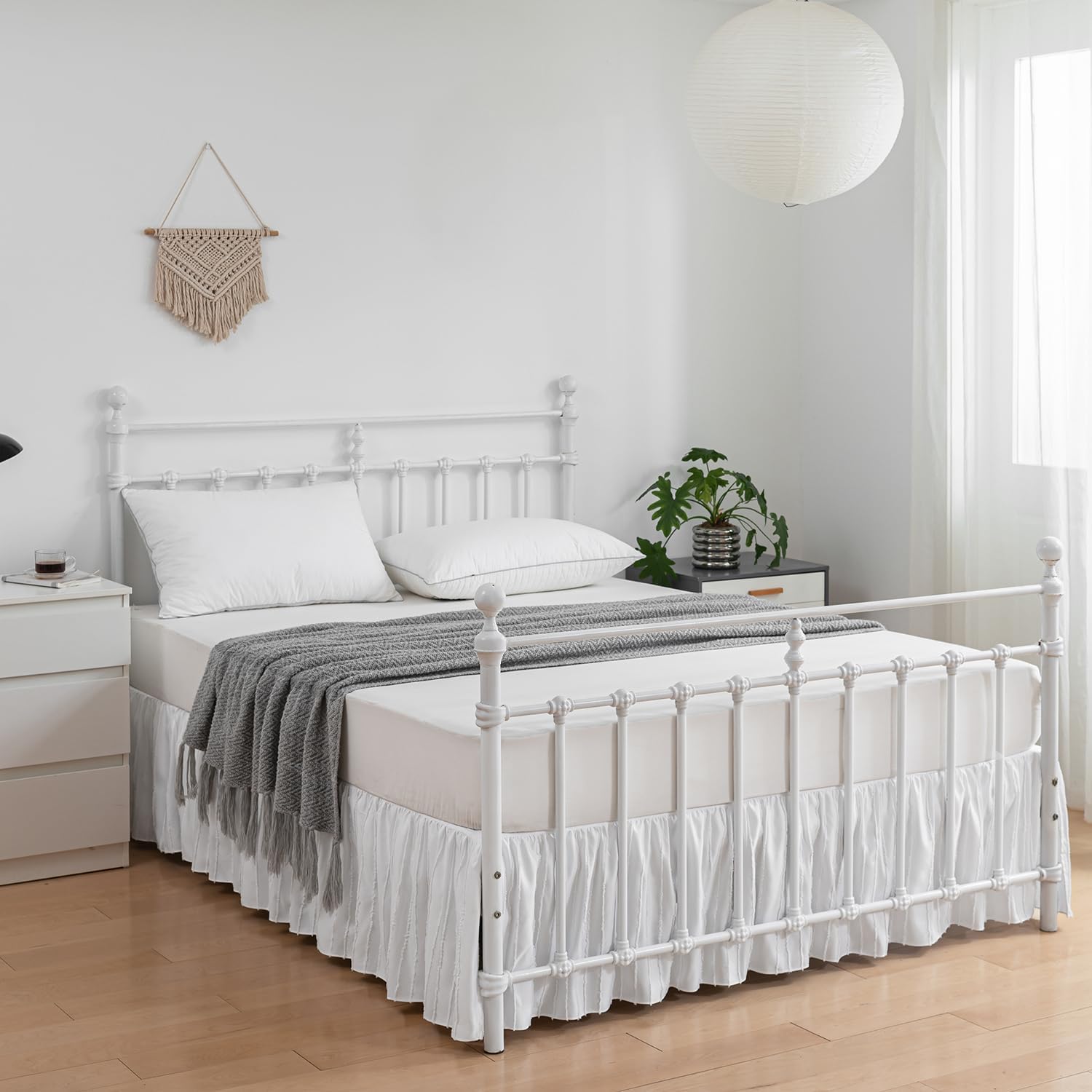 Striped Tufted Bed Skirt Queen Size, Ruffled Bed Skirts with Split Corners, Queen Bed Skirt 14 Inch Drop Dust Ruffle with Platform, White, 14'' Queen