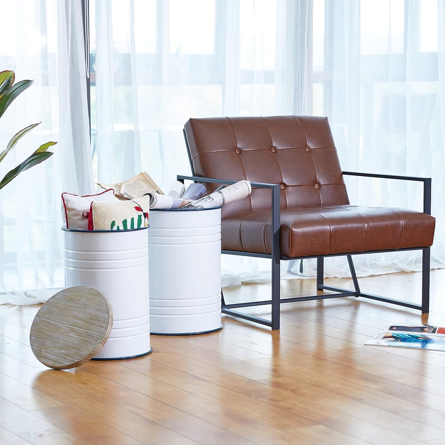 Glitzhome Nesting Tables for Living Room, Round Coffee Tables Set of 2, Metal Farmhouse Small Accent End Table with Storage and Lid for Bedroom Office Plant Stander, White