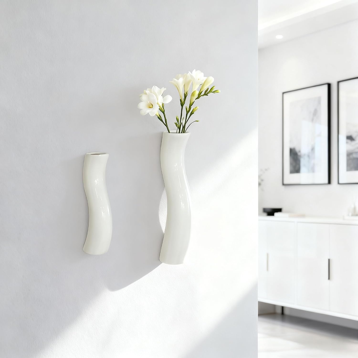 Set of 2 Wall Ceramic Vase, White Matte Hanging Wall Vase, Modern Minimalist Ceramic Vases for Dried or Fresh Flowers, Easy Mount Decor for Living Room & Entryway